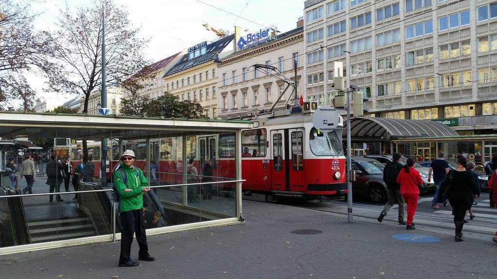 Goldfisch Apartment Central Park Viena Exterior foto